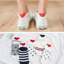 Load image into Gallery viewer, 5 Pairs Cute women Socks animal Cartoons